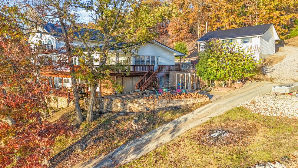 More Photos Of 1117 Dogwood Rd, Lake Ozark Multifamily For Sale