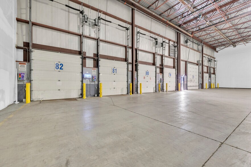 More Photos Of 599 Sprucewood Ave, Windsor Warehouse For Lease