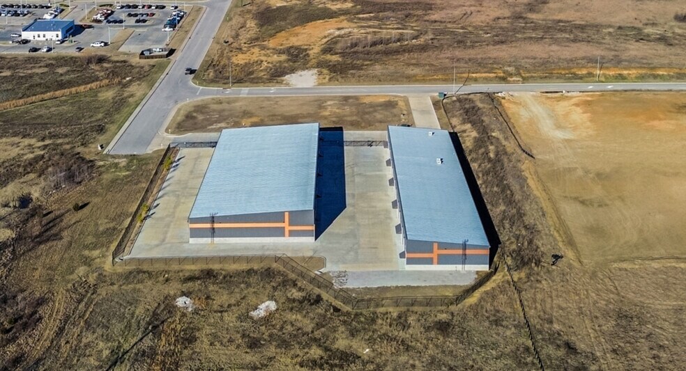 More Photos Of 16571 Broadway St, Glenpool Self Storage For Sale