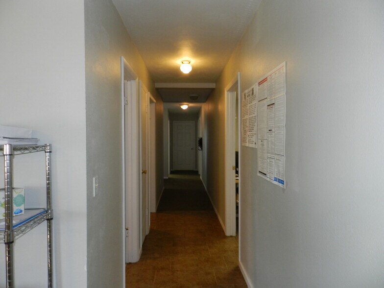 More Photos Of 445 Kristen Ct, Montrose Warehouse For Sale