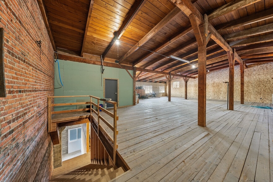 More Photos Of 316 Front St, Medford Specialty For Sale