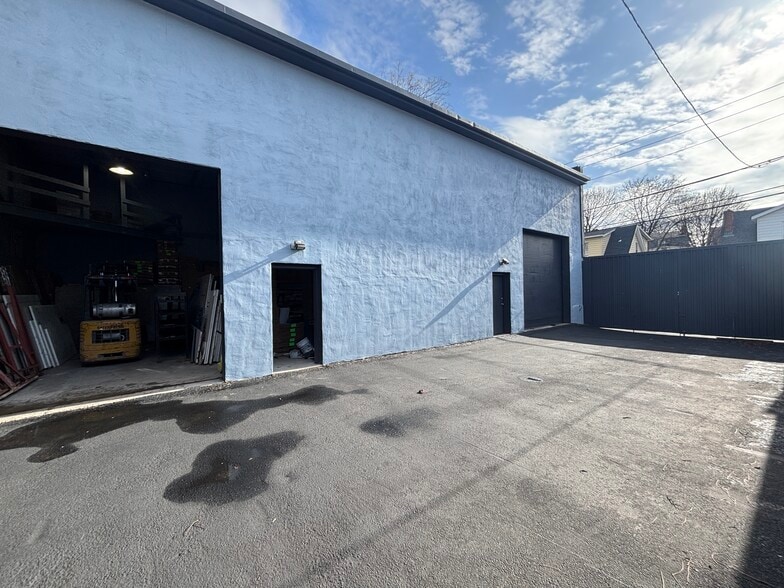 More Photos Of 103 Montgomery Ave, Irvington Warehouse For Sale