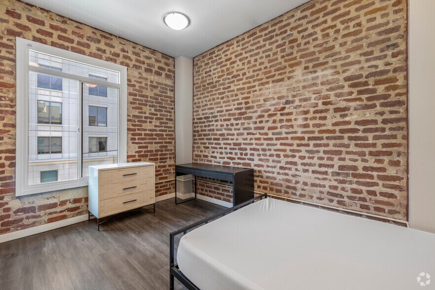 More Photos Of 392 11th St, Oakland Apartments For Sale