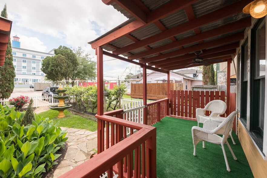 More Photos Of 706 Bradford Ave, Kemah Land For Sale