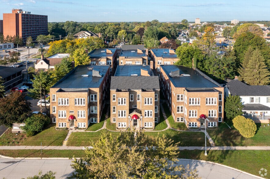 More Photos Of 1300 Porter St, Dearborn Apartments For Sale