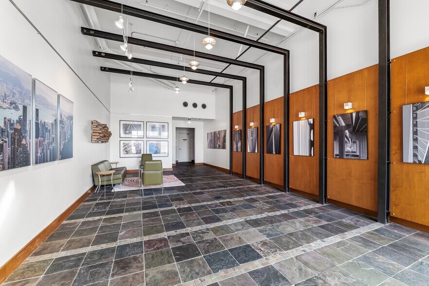 More Photos Of 315 E Bay St, Jacksonville Office For Lease