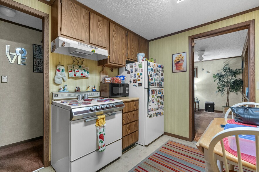 More Photos Of 3033 S P St, Elwood Apartments For Sale