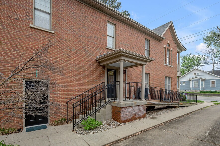 More Photos Of 606 Euclid Ave, Lexington Office For Lease