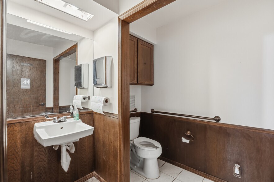 More Photos Of 4806 N Perkins Rd, Stillwater Office For Sale