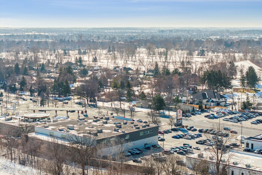 More Photos Of 3920 Dougall Ave, Windsor Storefront For Sale