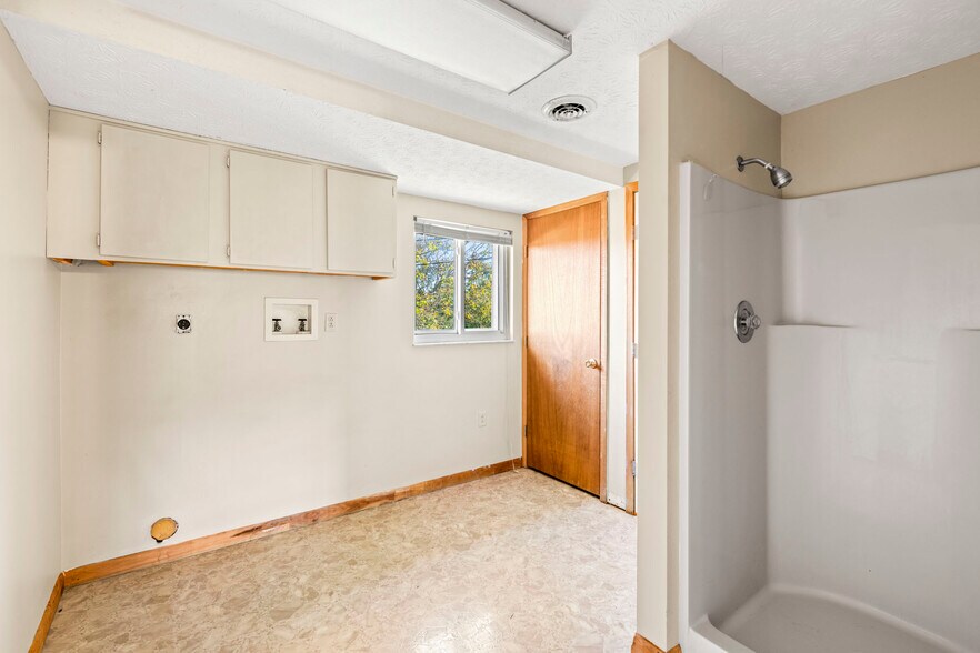 More Photos Of 310 Goose Creek Rd, Dandridge Office For Sale