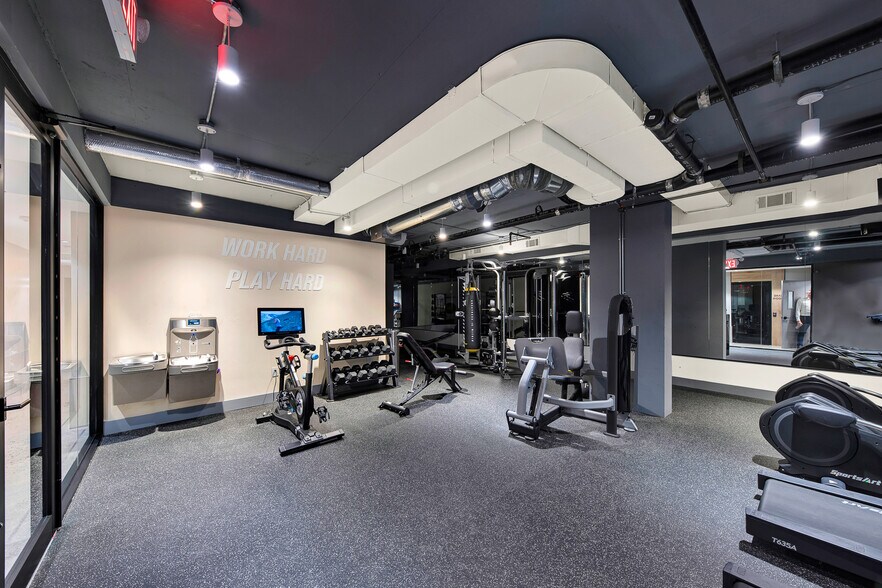 More Photos Of 2667 Fulton st, Brooklyn Apartments For Lease