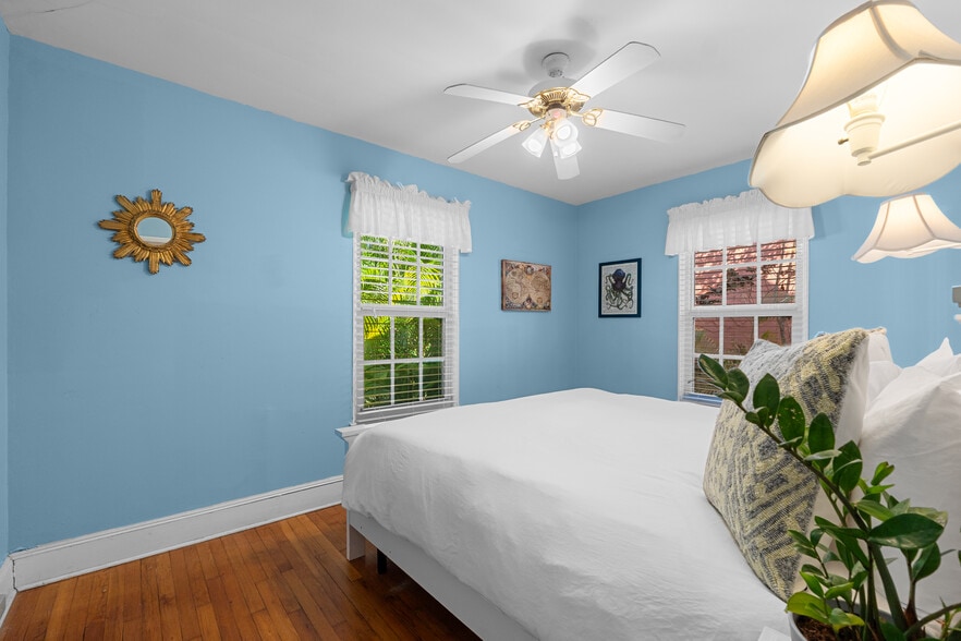 More Photos Of 1608 Lake Ave, West Palm Beach Hotel For Sale