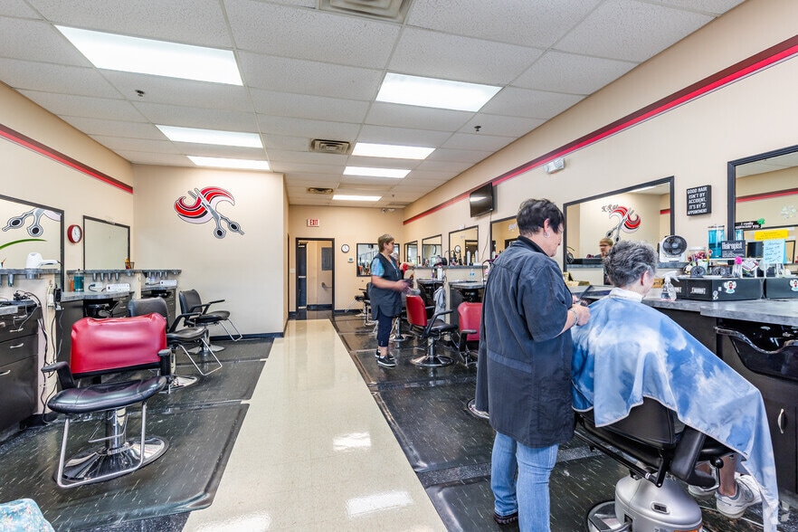 More Photos Of 17860 SE 109th Ave, Summerfield Unknown For Lease