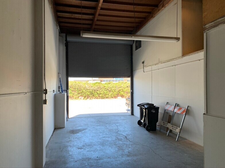 More Photos Of 153-175 N Amphlett Blvd, San Mateo Warehouse For Lease