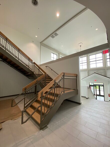 More Photos Of 8750 W 20th St, Greeley Flex For Lease