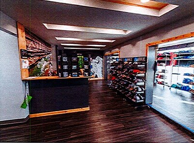 More Photos Of 608 8th St S, Rogers Warehouse For Sale