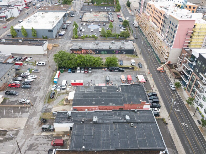 516 5th Ave S, Nashville, TN 37203 Freestanding For Sale