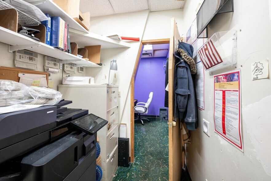 More Photos Of 129-145 Danbury Rd, New Milford Storefront For Lease