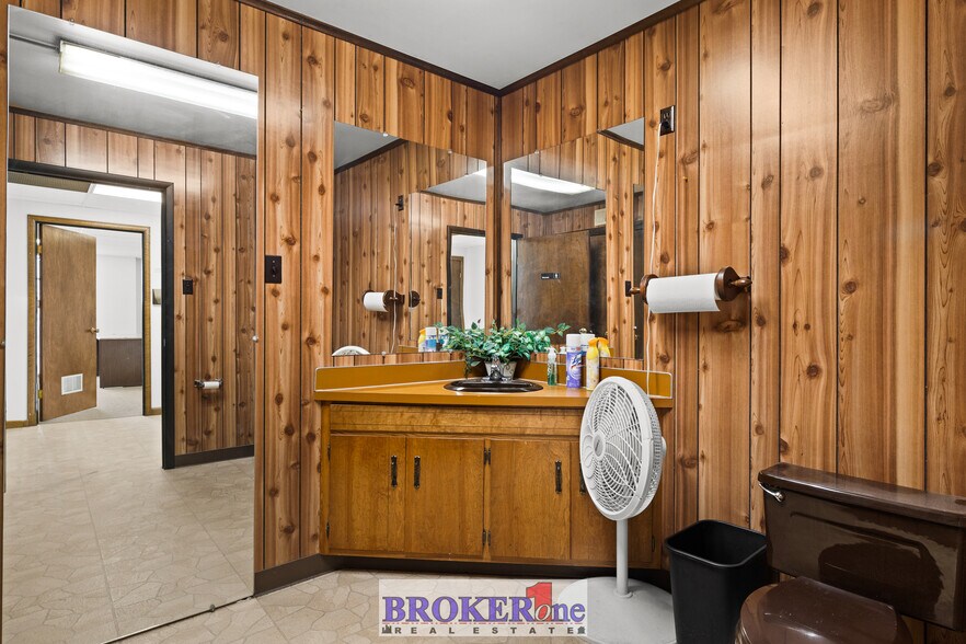 More Photos Of 5720 W Yellowstone Hwy, Casper Industrial For Sale