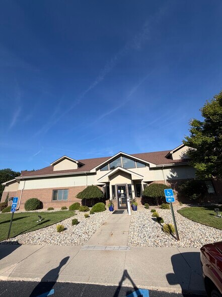 More Photos Of 2860 Northpark Ave, Huntington Office For Sale