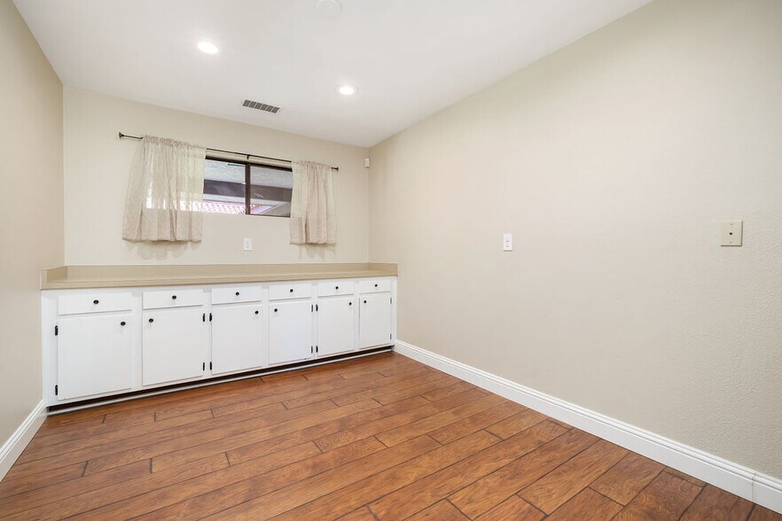 More Photos Of 1050 Las Tablas Rd, Templeton Medical For Lease