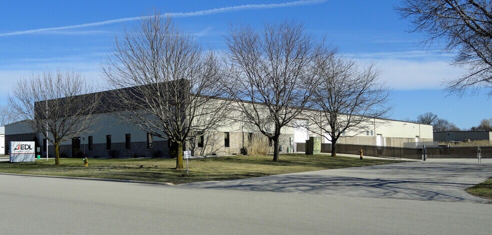Primary Photo Of 1260 Parkview Rd, Green Bay Manufacturing For Lease