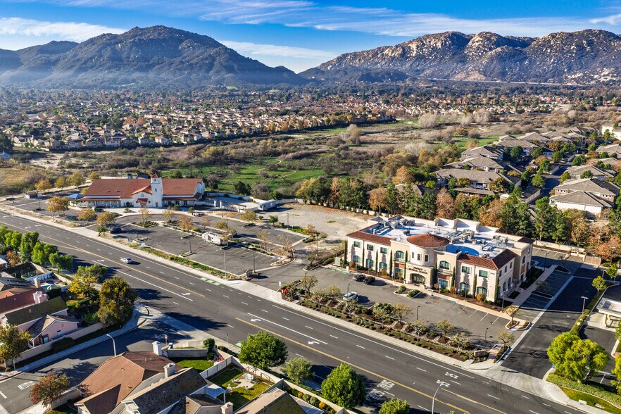 More Photos Of 44625 Avenida de Missiones, Temecula Medical For Lease