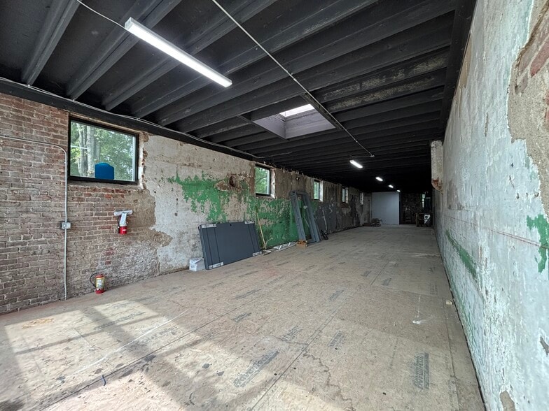 More Photos Of 640-642 N Cherry St, Winston-Salem Storefront Retail Office For Lease