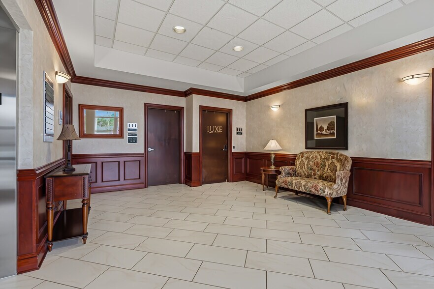 More Photos Of 3731 NW Cary Pky, Cary Medical For Sale