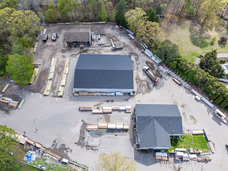 More Photos Of 484 Monmouth Rd, Millstone Township Showroom For Sale