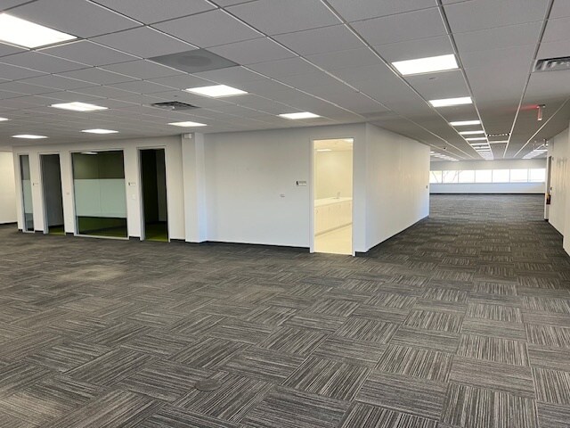 More Photos Of 2985 S Ridge Rd, Green Bay Medical For Lease