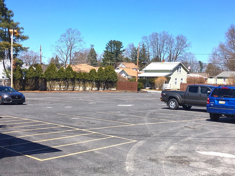 More Photos Of 1210 N 5th St, Stroudsburg Freestanding For Lease