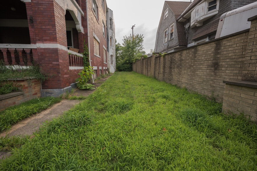 More Photos Of 1780 E 89th St, Cleveland Apartments For Sale