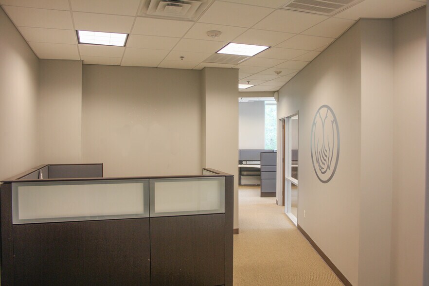 More Photos Of 8350 Ashlane Way, The Woodlands Medical For Lease