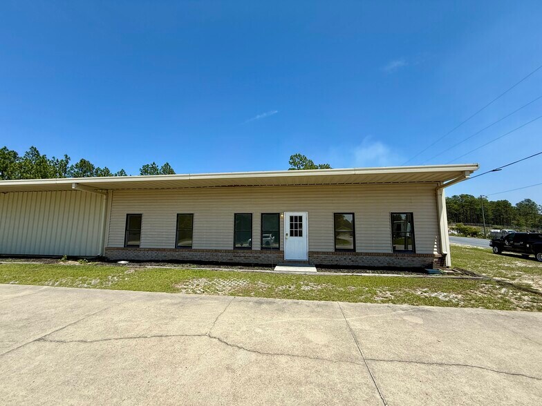 Primary Photo Of 11815 US Highway 15-501, Aberdeen Distribution For Lease