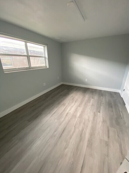 More Photos Of 7200 Pembroke Rd, Miramar Apartments For Sale
