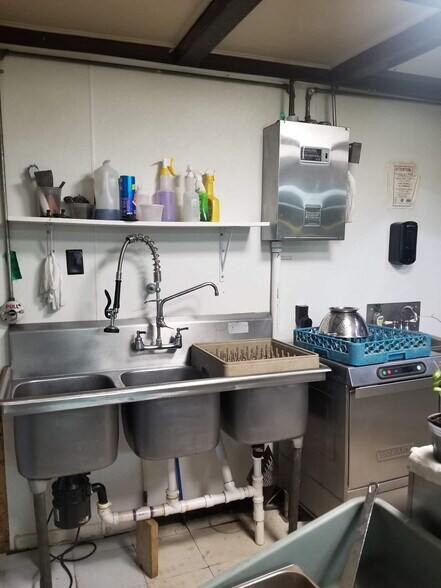 More Photos Of 2093 Island Rd, Lock Haven Restaurant For Sale