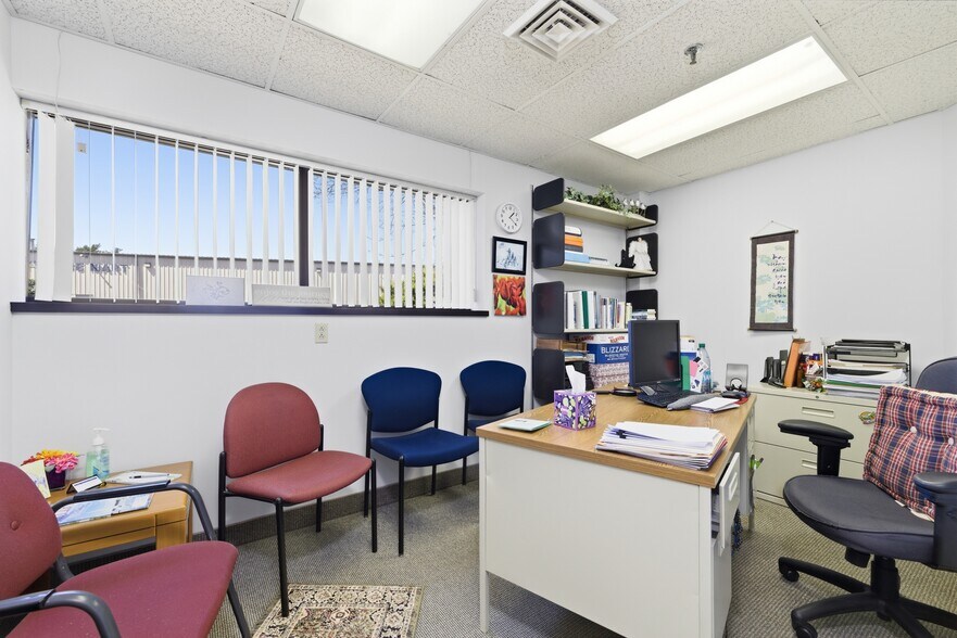 More Photos Of 511 W Grove St, Middleborough Medical For Sale
