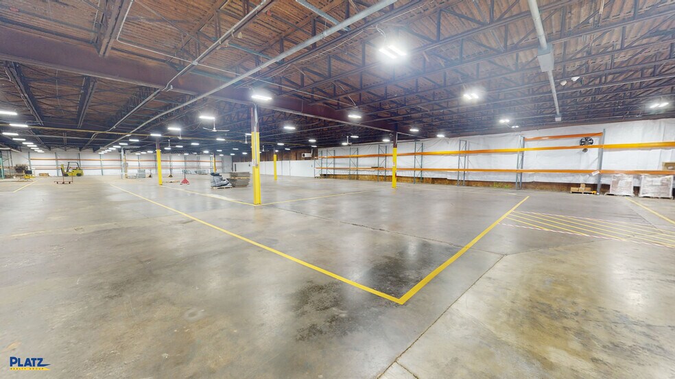 More Photos Of 360 E Federal St, Youngstown Manufacturing For Lease