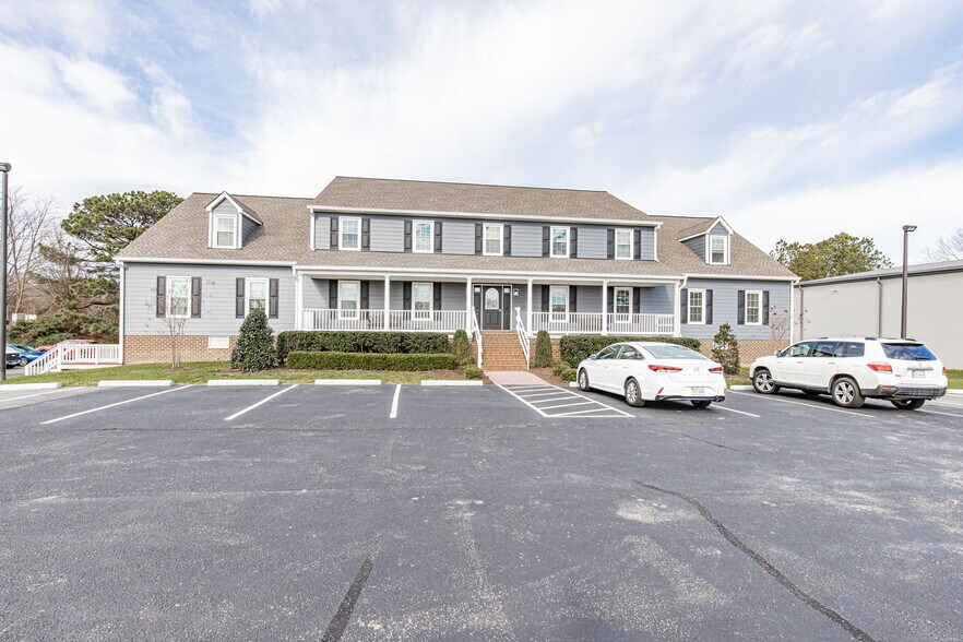 More Photos Of 10810 Hasty Ln, Midlothian Office For Lease