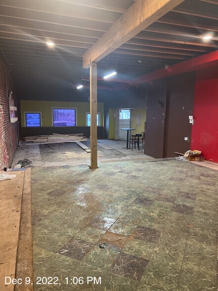 More Photos Of 4818 S Pulaski Rd, Chicago Storefront Retail Residential For Lease