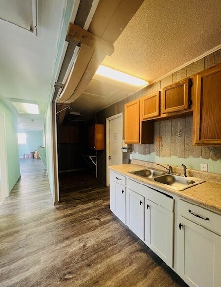 More Photos Of 2510 Pulaski Pike NW, Huntsville Medical For Sale