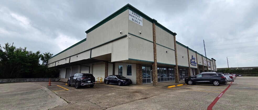More Photos Of 22820 Interstate 45, Spring Unknown For Lease