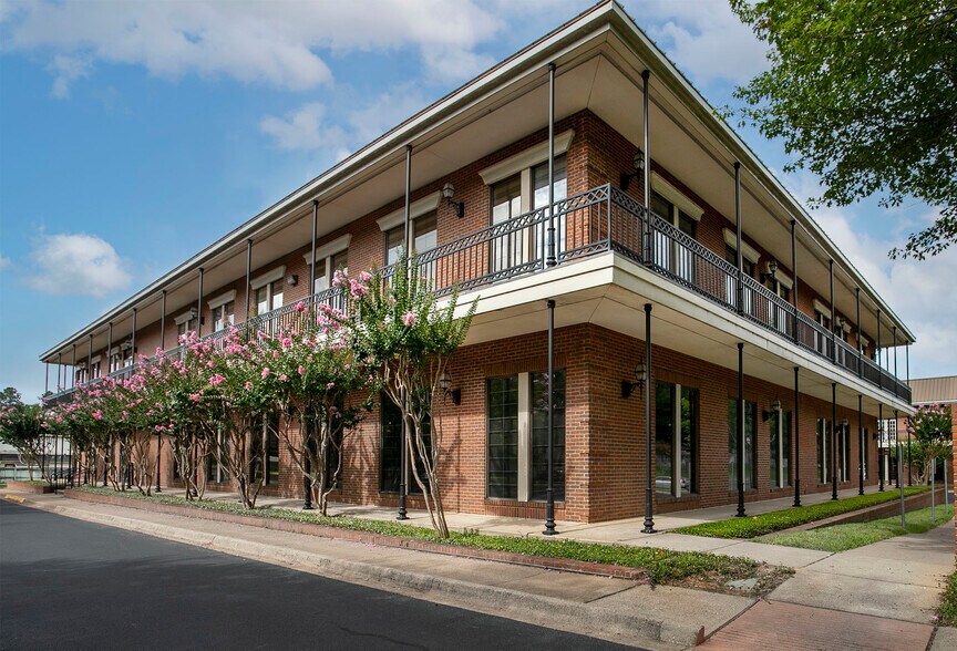 More Photos Of 3300 S Broadway Ave, Tyler Unknown For Lease