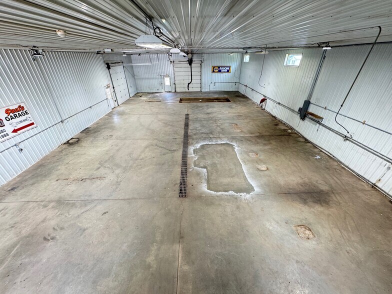 More Photos Of 7 Canaan Rd, Waymart Auto Repair For Sale