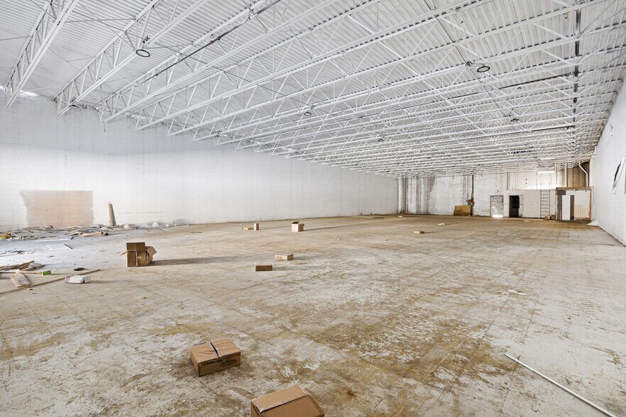 More Photos Of 8674 PA-61, Coal Township General Retail For Sale