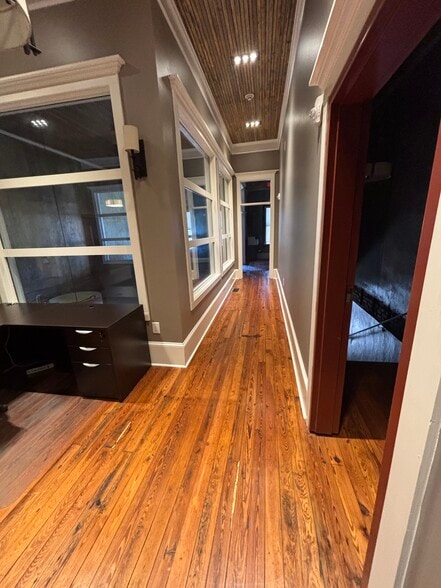 More Photos Of 60 N Jackson St, Winder Office For Lease