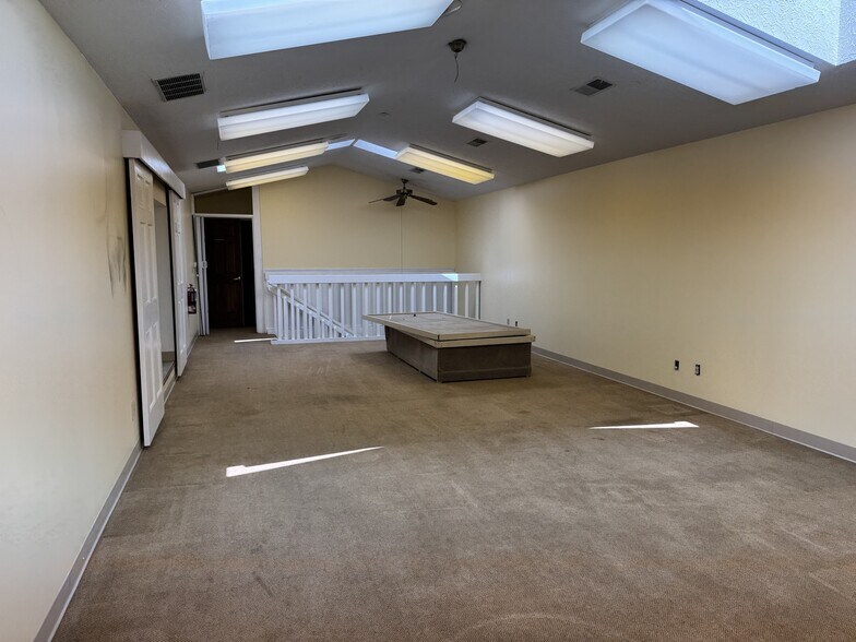 More Photos Of 160 Sagamore Pky W, West Lafayette Office For Lease