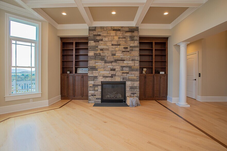 More Photos Of 243 Barrenridge rd, Staunton Specialty For Sale